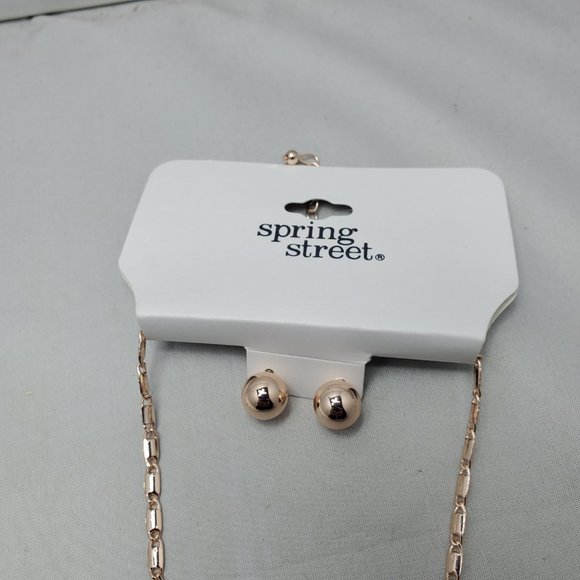 Spring Street rose gold medallion necklace set with stud earring NWT - Picture 2 of 4